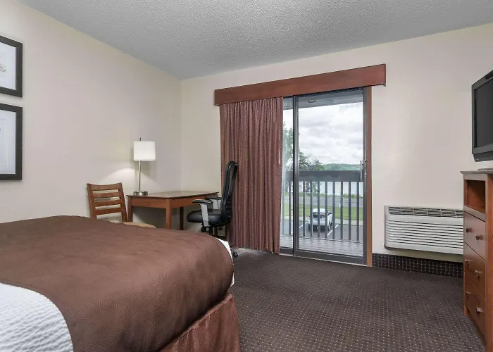 Americinn By Wyndham Lake City